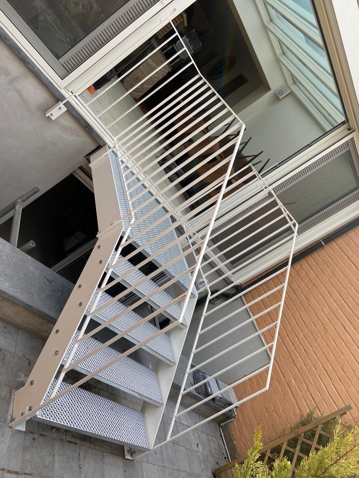 25aebc37-874c-4b49-a4b6-c5b8a9284b3a