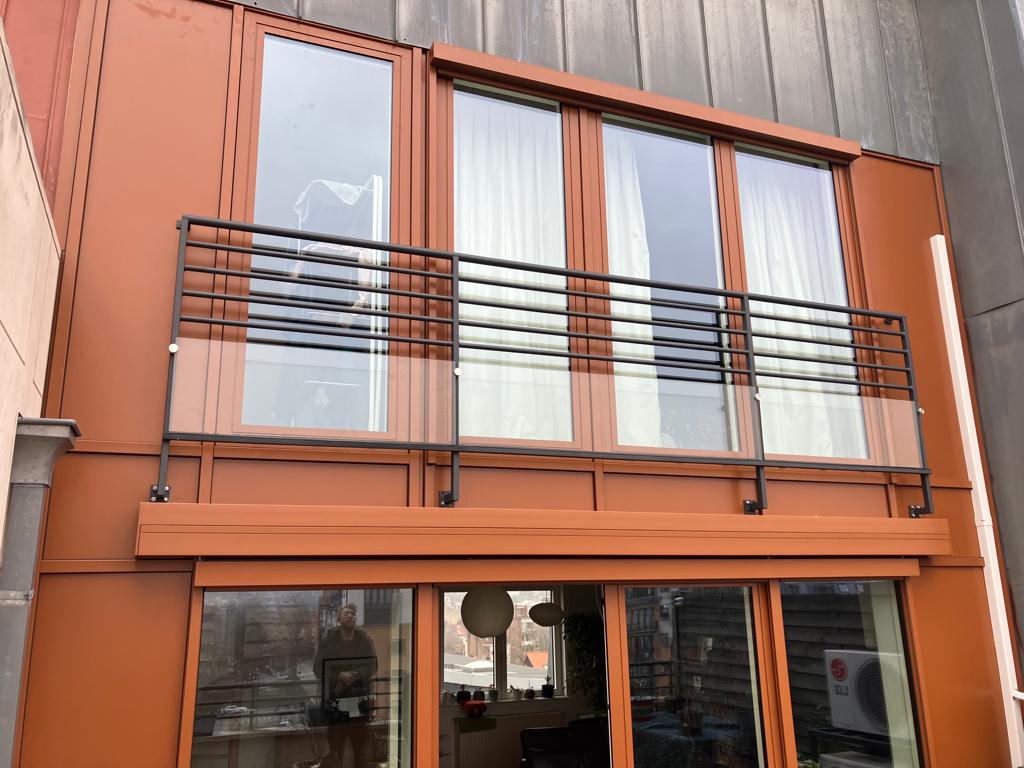 a9001a70-8f66-4bc0-8eea-4601be553b7e